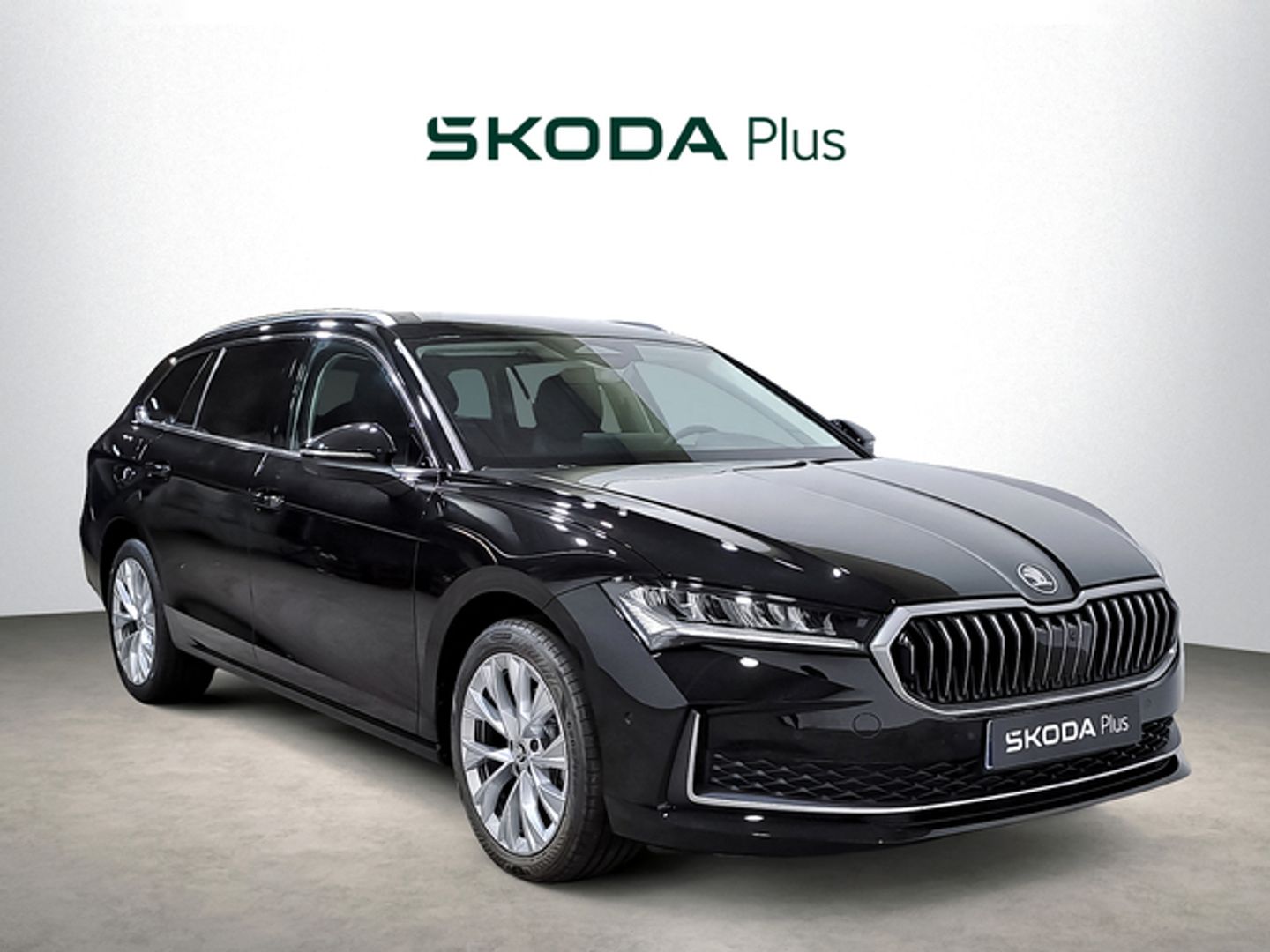 Skoda Superb Combi 2.0 TDI Selection Negro Familiar