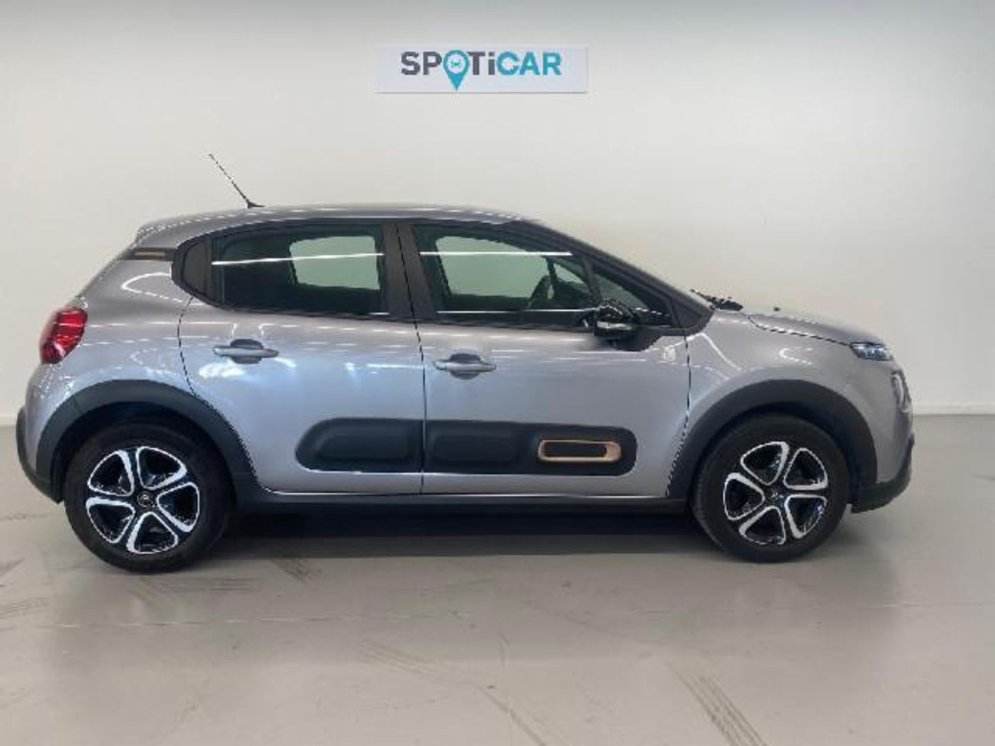 Citroen C3 PureTech 82 C-Series