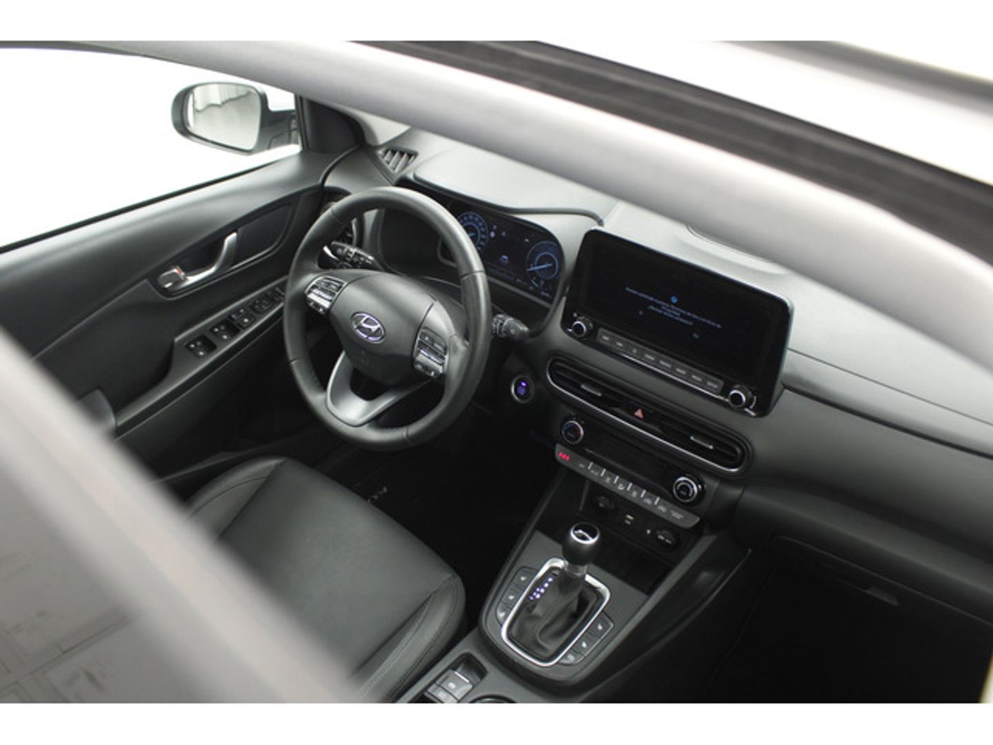 Hyundai Kona 1.6 GDI HEV Style Sky DCT 104 kW (141 CV)