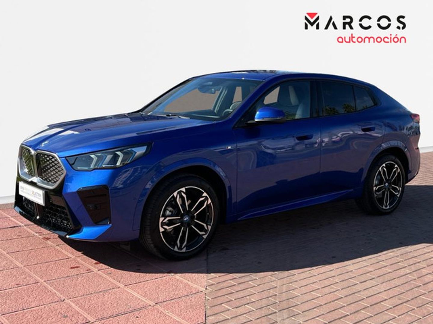 Bmw iX2 eDrive20 - Azul SUV