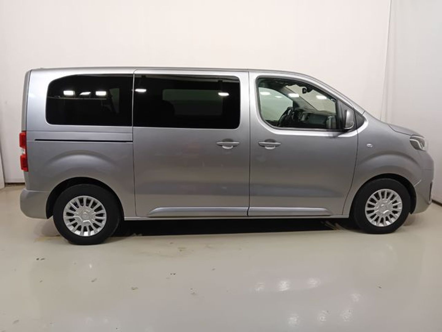 Toyota Proace Verso Shuttle 2.0D SHUTTLE+PACK ACTIVE