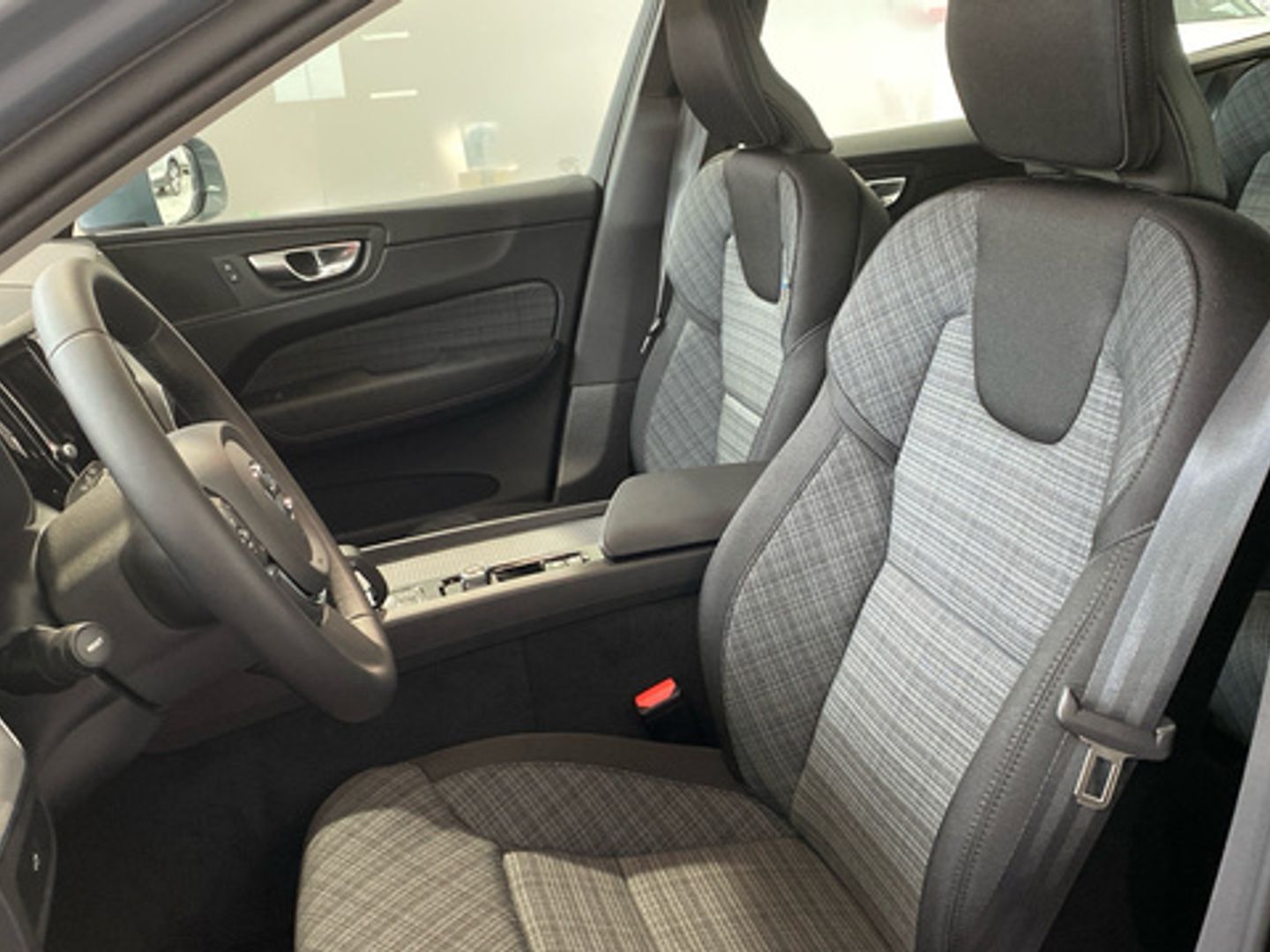 Volvo XC60 B4 D Core Auto 145 kW (197 CV)