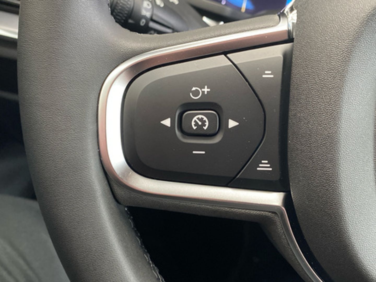 Volvo V60 B4 D Core