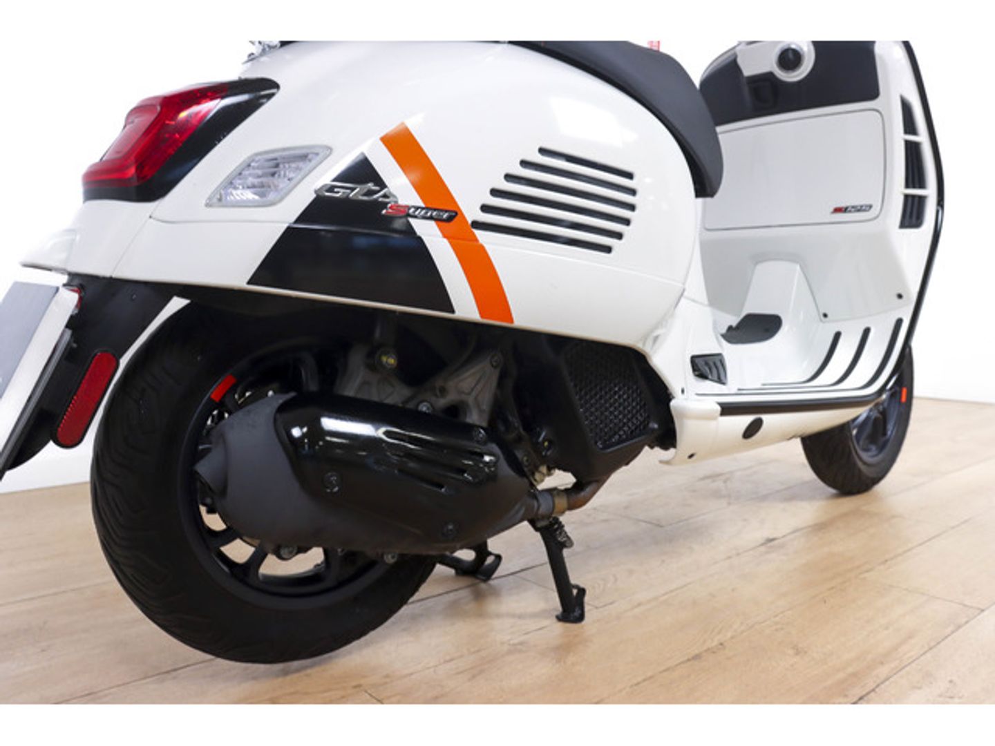 VESPA GTS 125 SUPERSPORT
