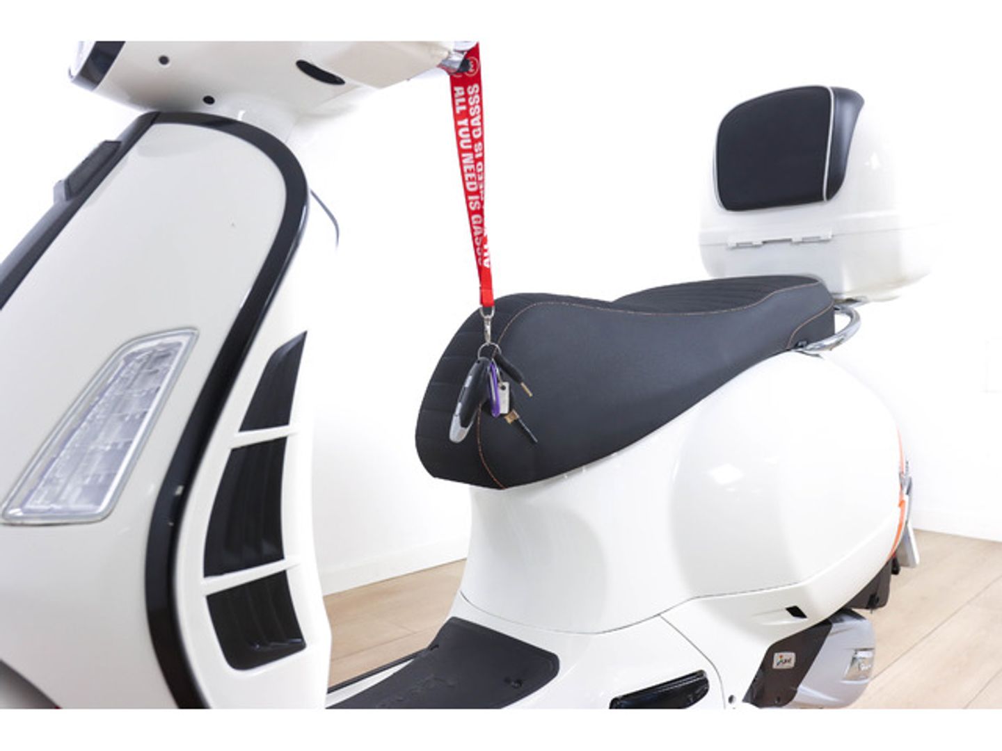 VESPA GTS 125 SUPERSPORT