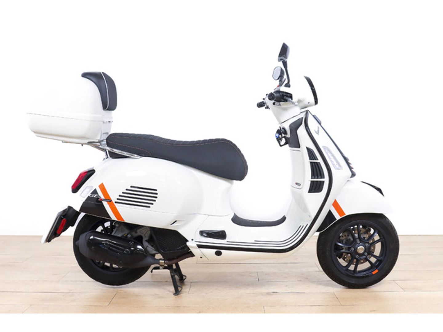 Vespa GTS 125 SUPERSPORT Blanco Motorcycle