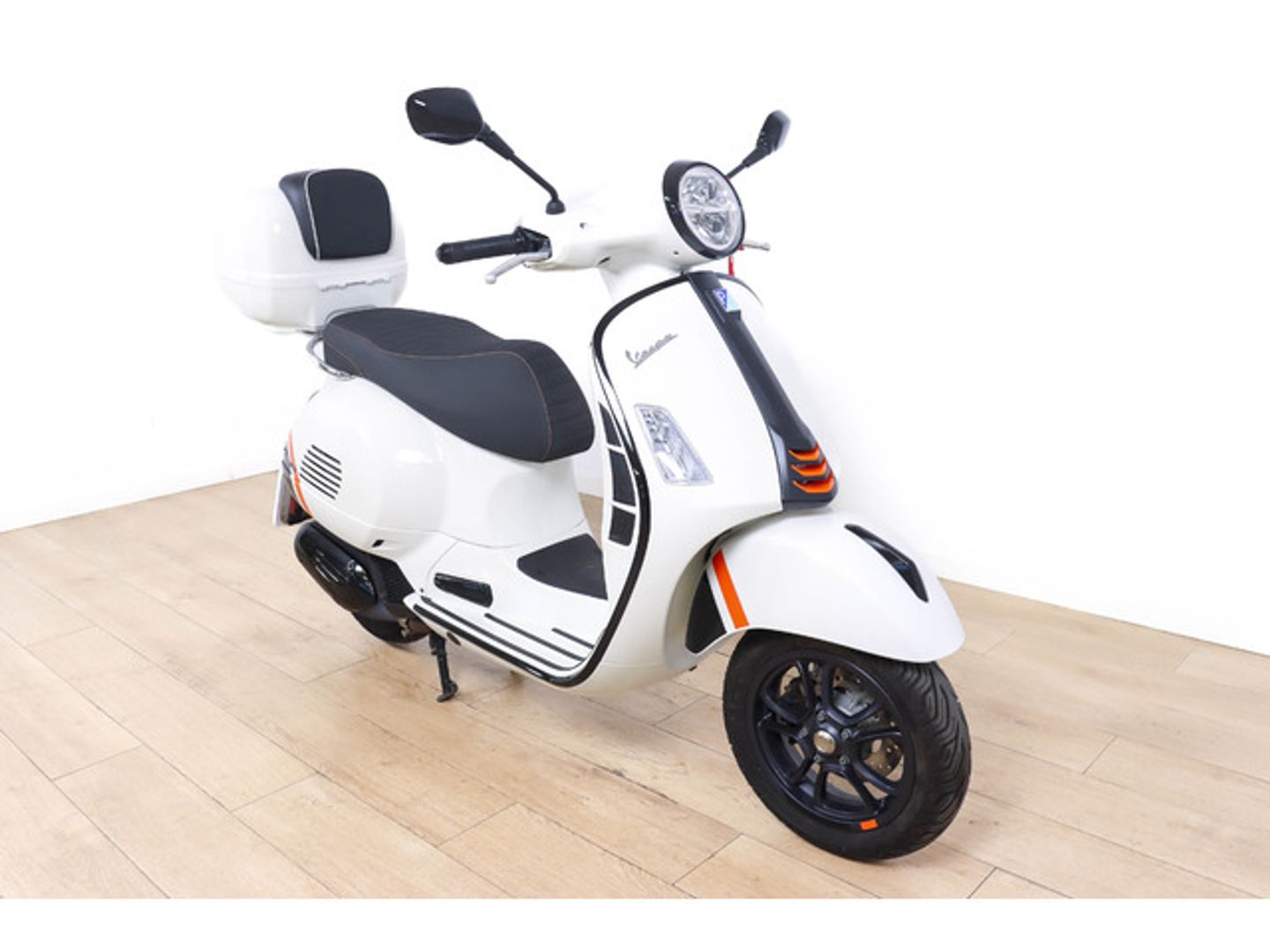 VESPA GTS 125 SUPERSPORT