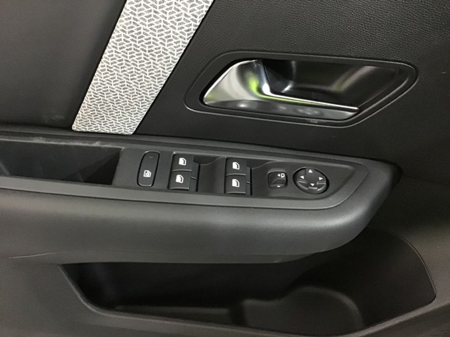 Citroen ë-C4 eléctrico 50kWh Plus 100 kW (136 CV)