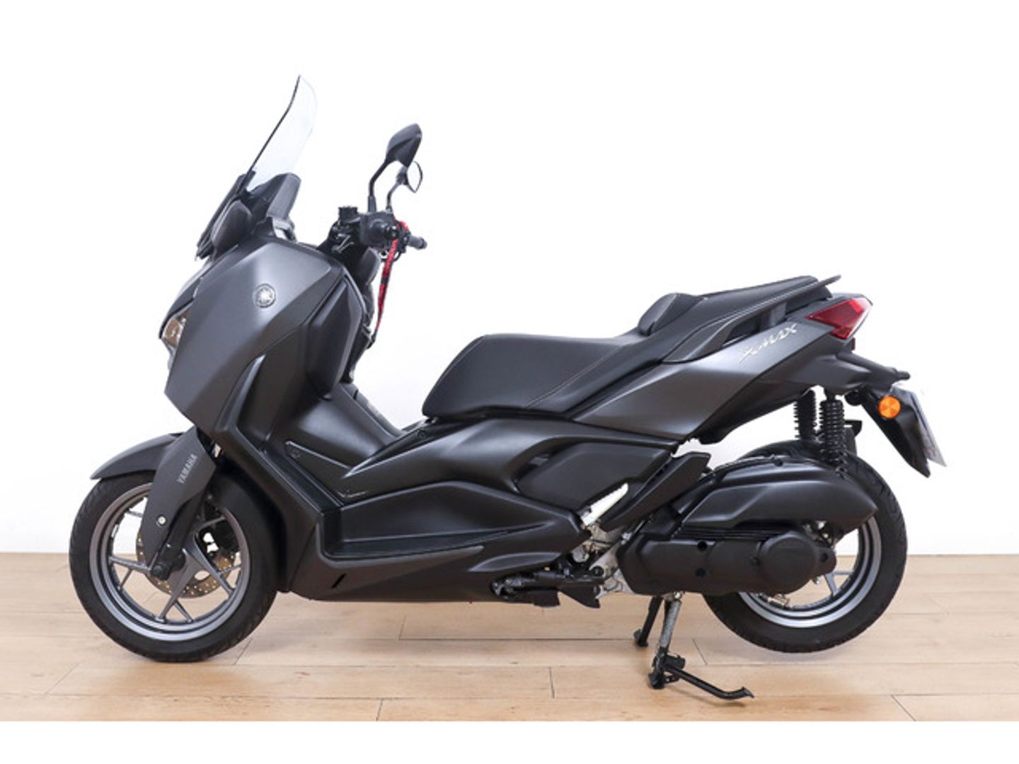 Yamaha X-Max 125