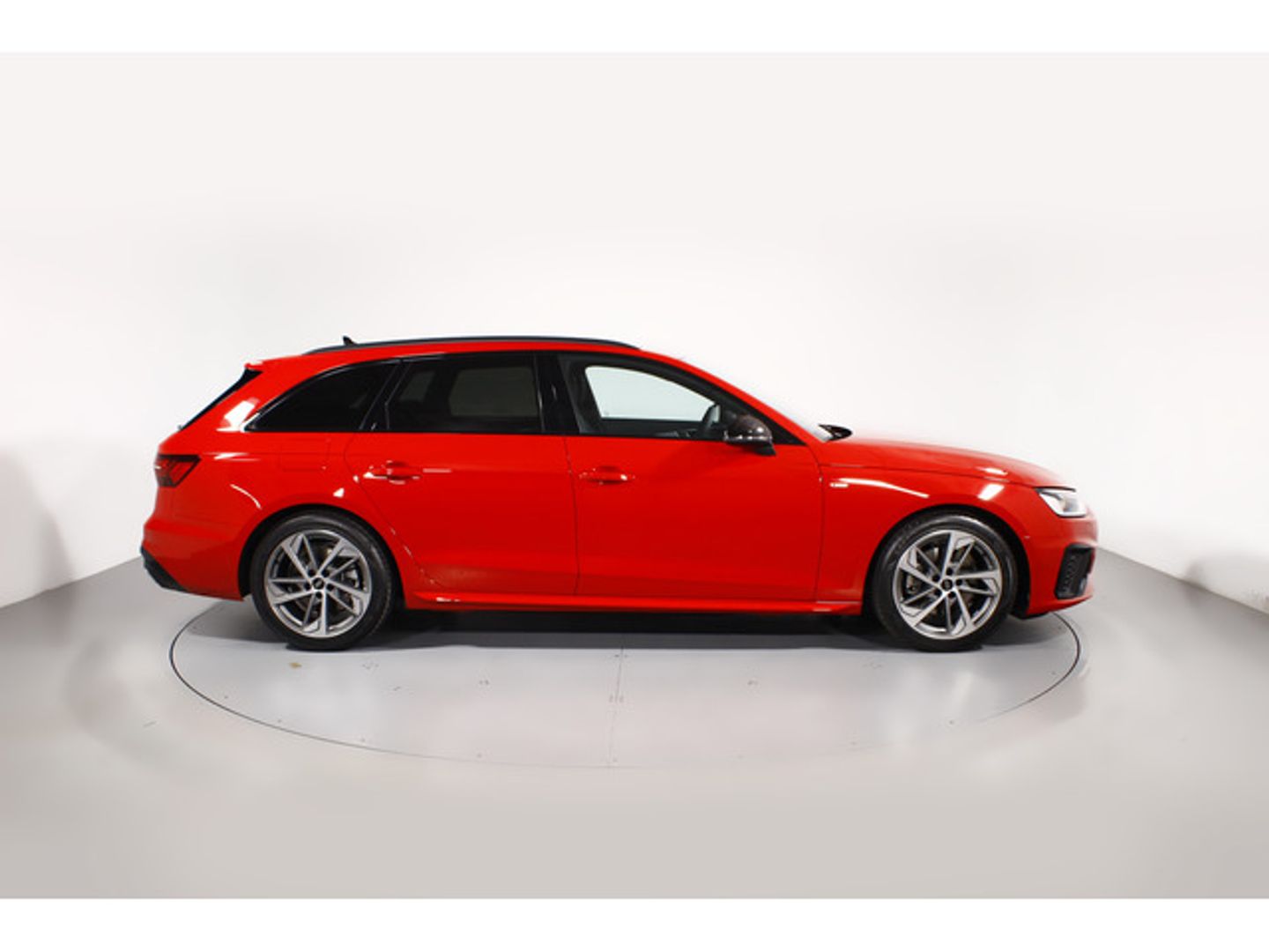 Audi A4 Avant 35 TDI S line