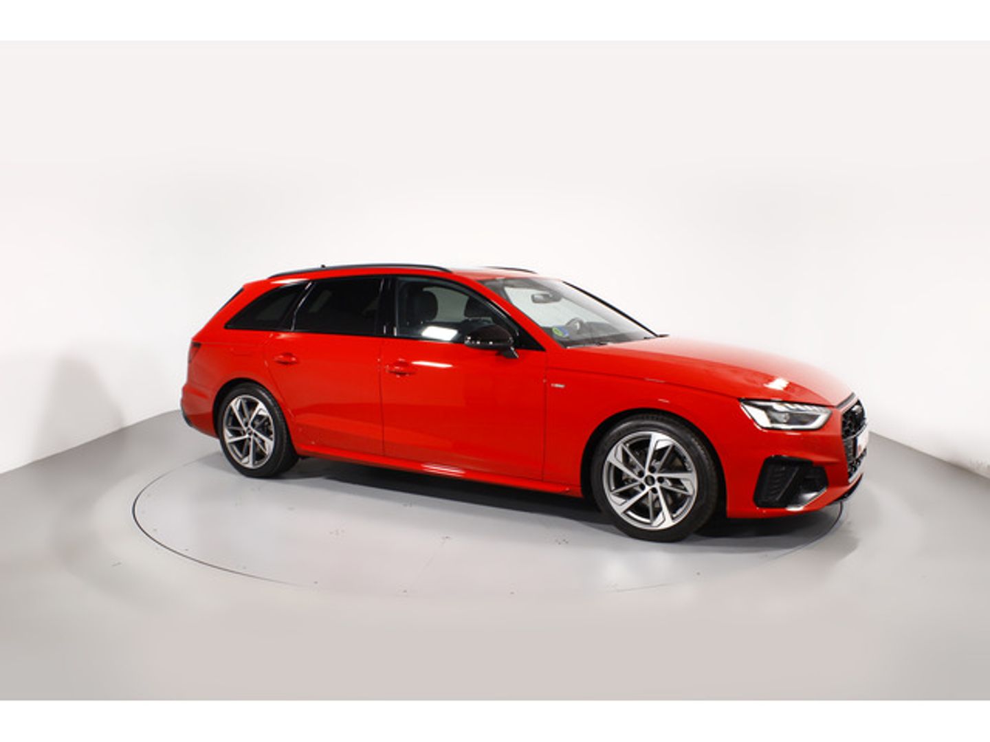 Audi A4 Avant 35 TDI S line