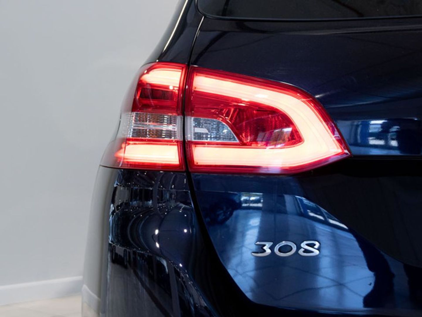 Peugeot 308 SW BlueHDI 100 Business Line