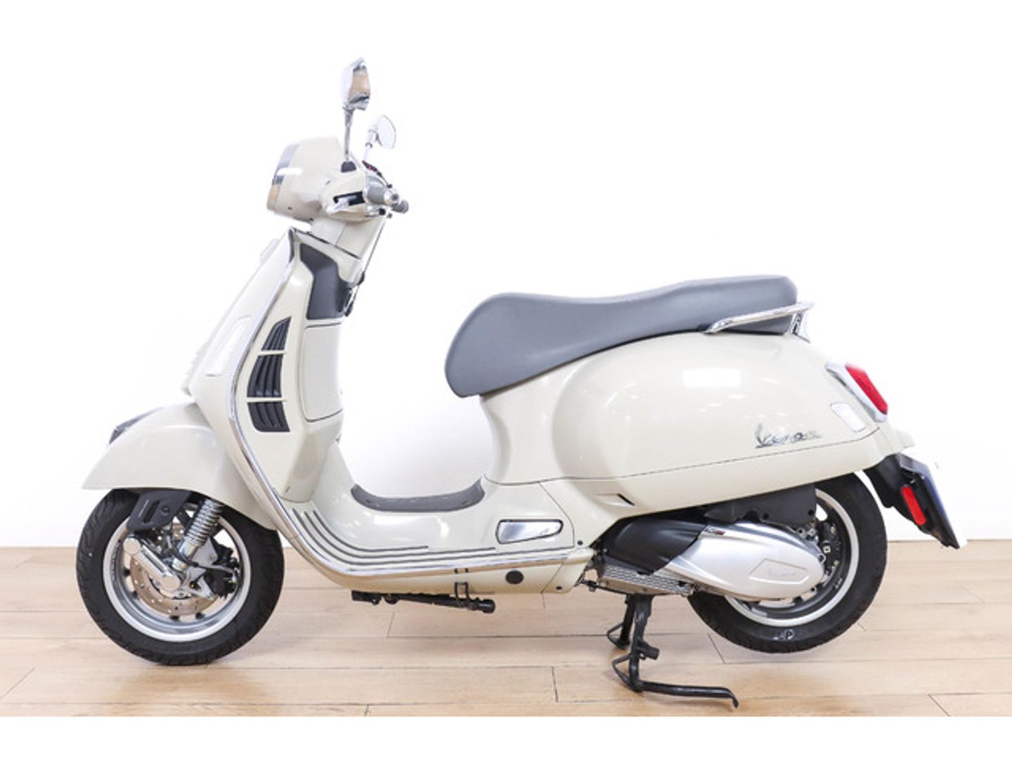 Vespa GTS 125