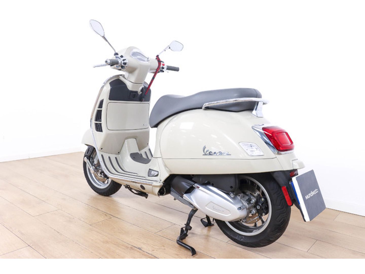 Vespa GTS 125