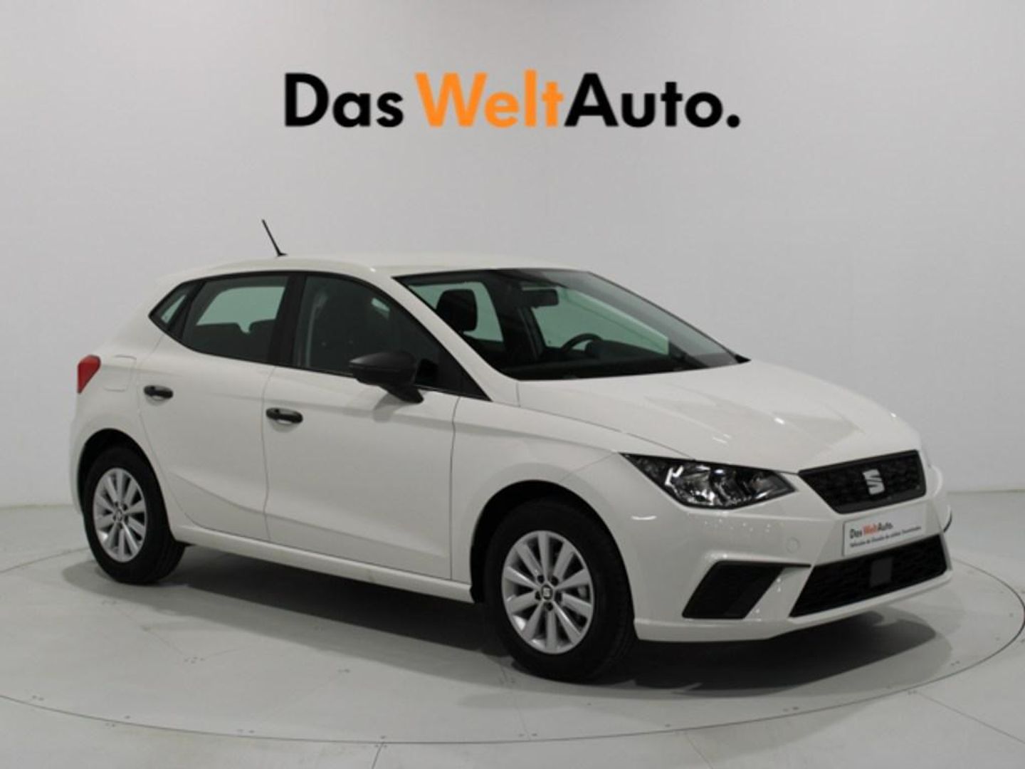 Seat Ibiza 1.0 MPI Reference Plus Blanco Sedan