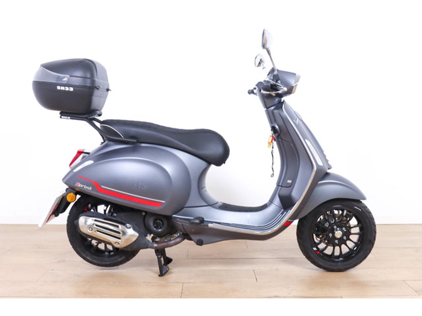 Vespa Sprint 50 Gris Motorcycle