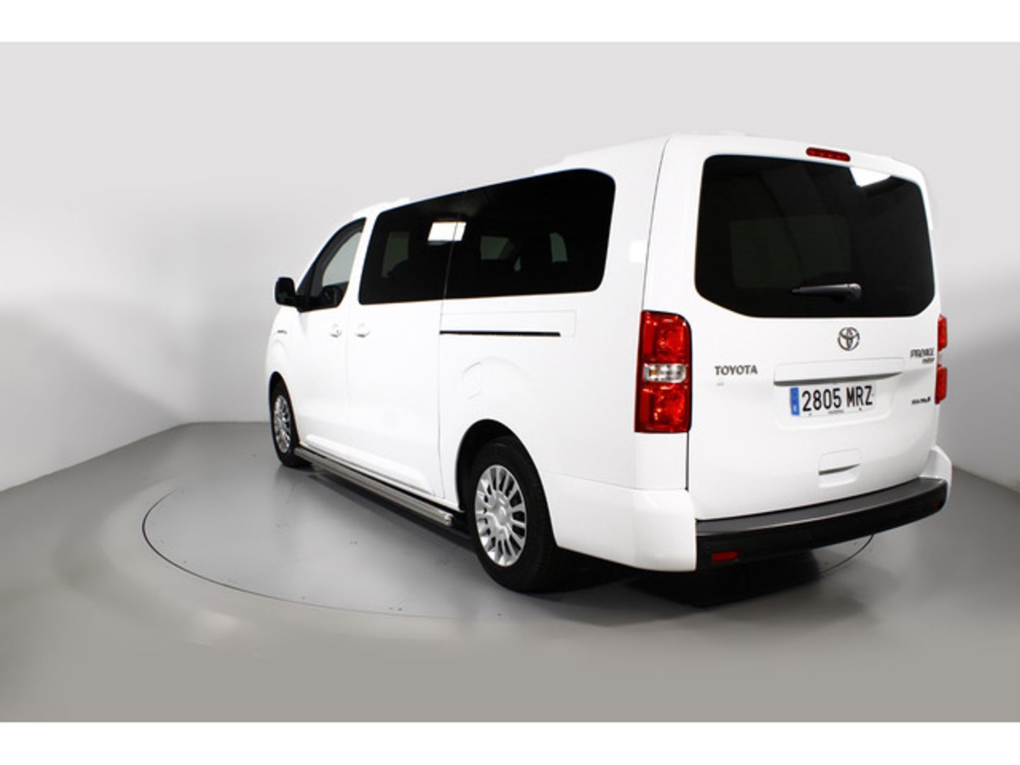 Toyota Proace Verso EV VX Plus Shuttle