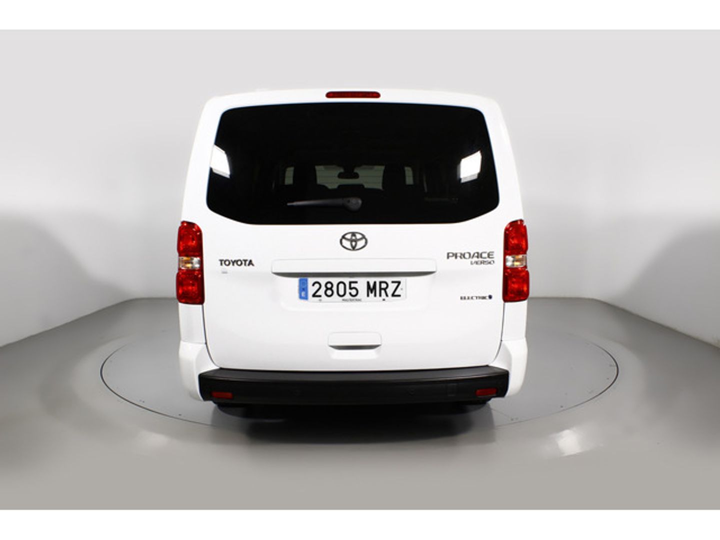 Toyota Proace Verso EV VX Plus Shuttle