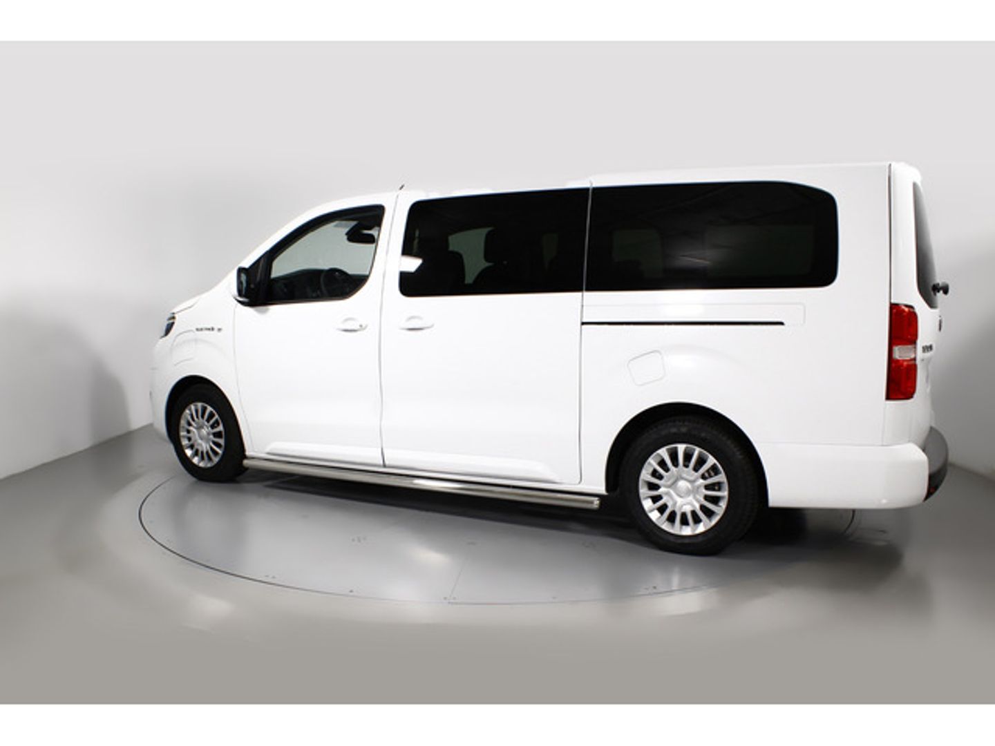 Toyota Proace Verso EV VX Plus Shuttle