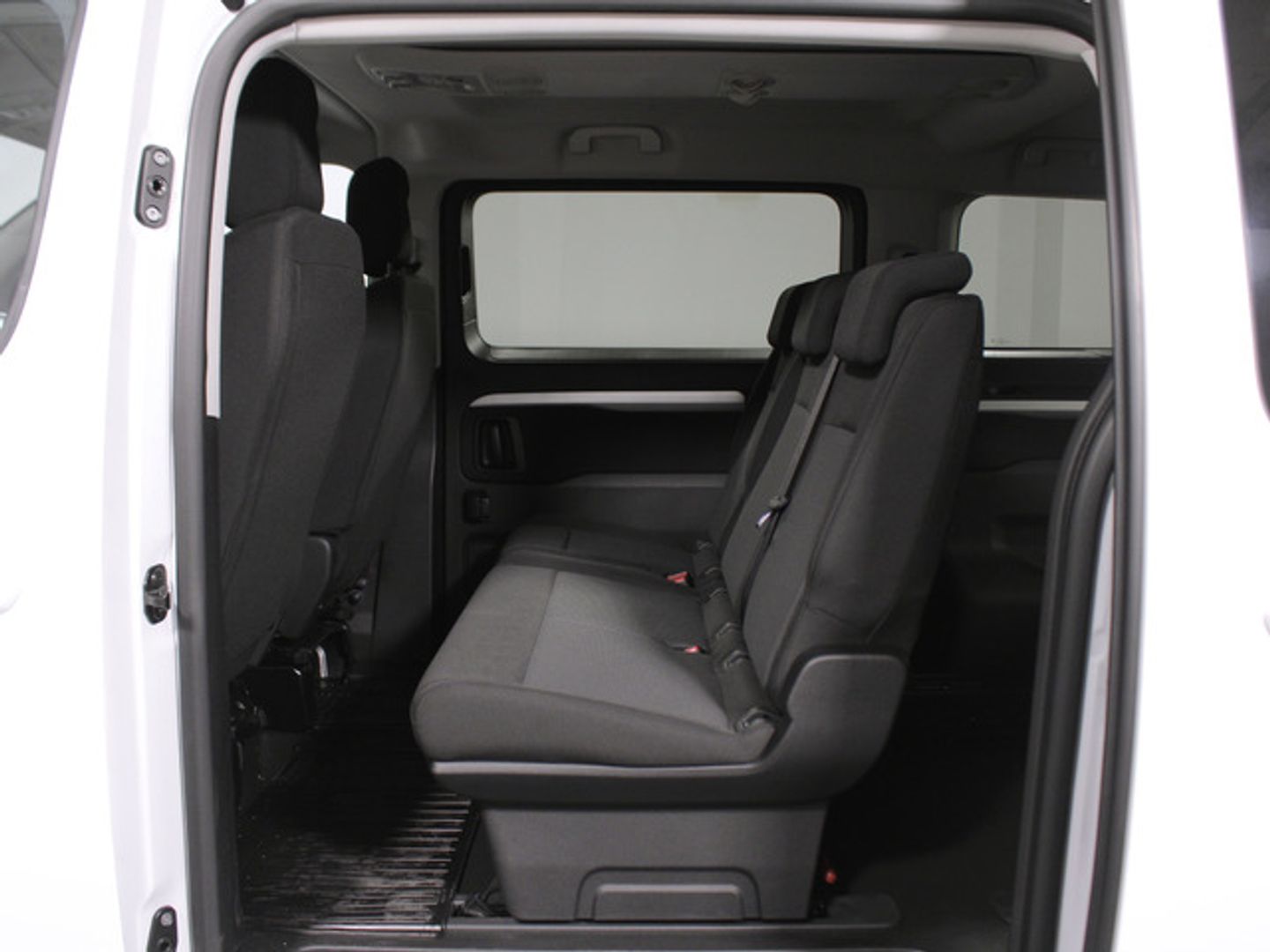 Toyota Proace Verso EV VX Plus Shuttle