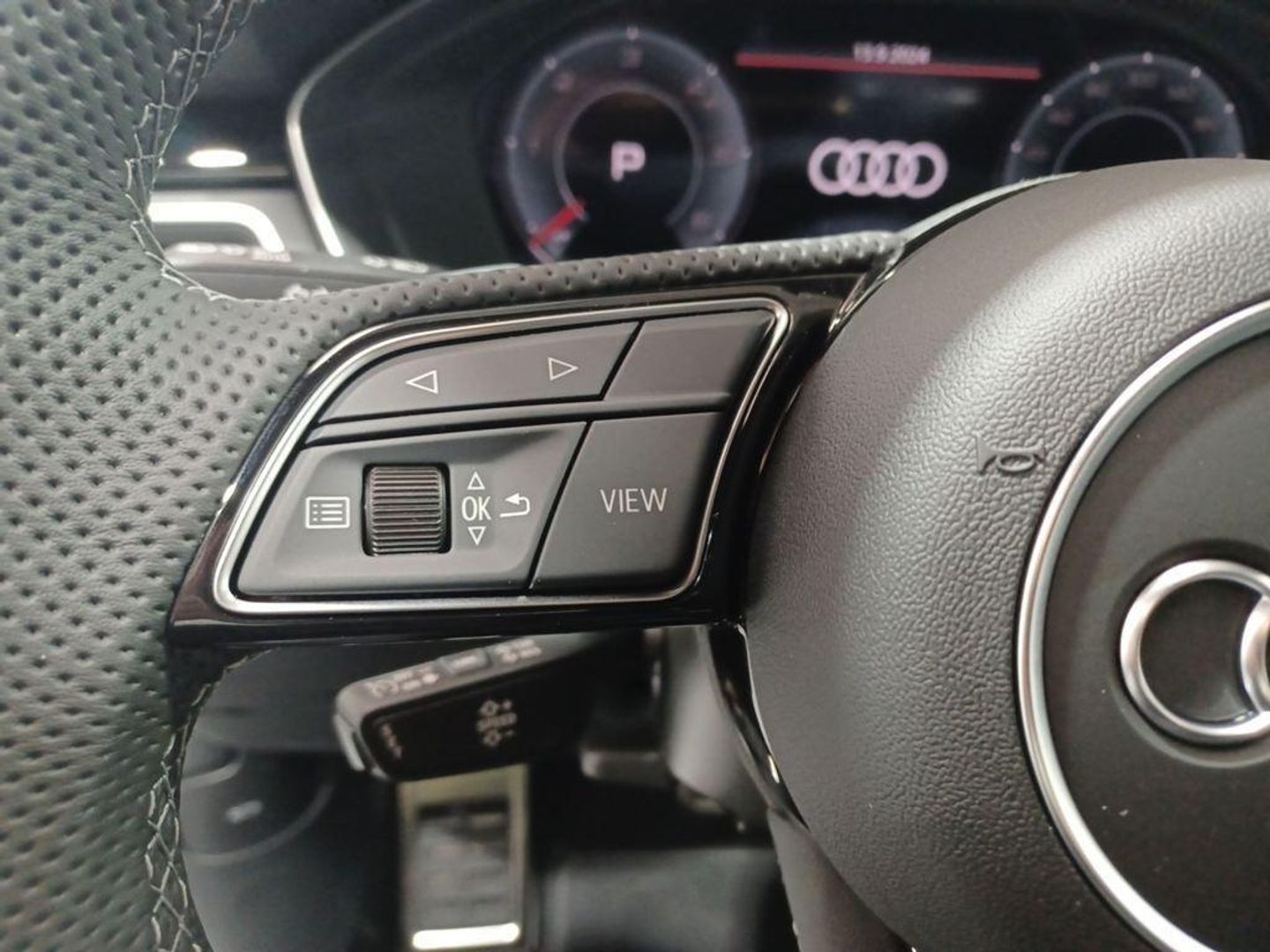 Audi A4 Avant 35 TDI S line