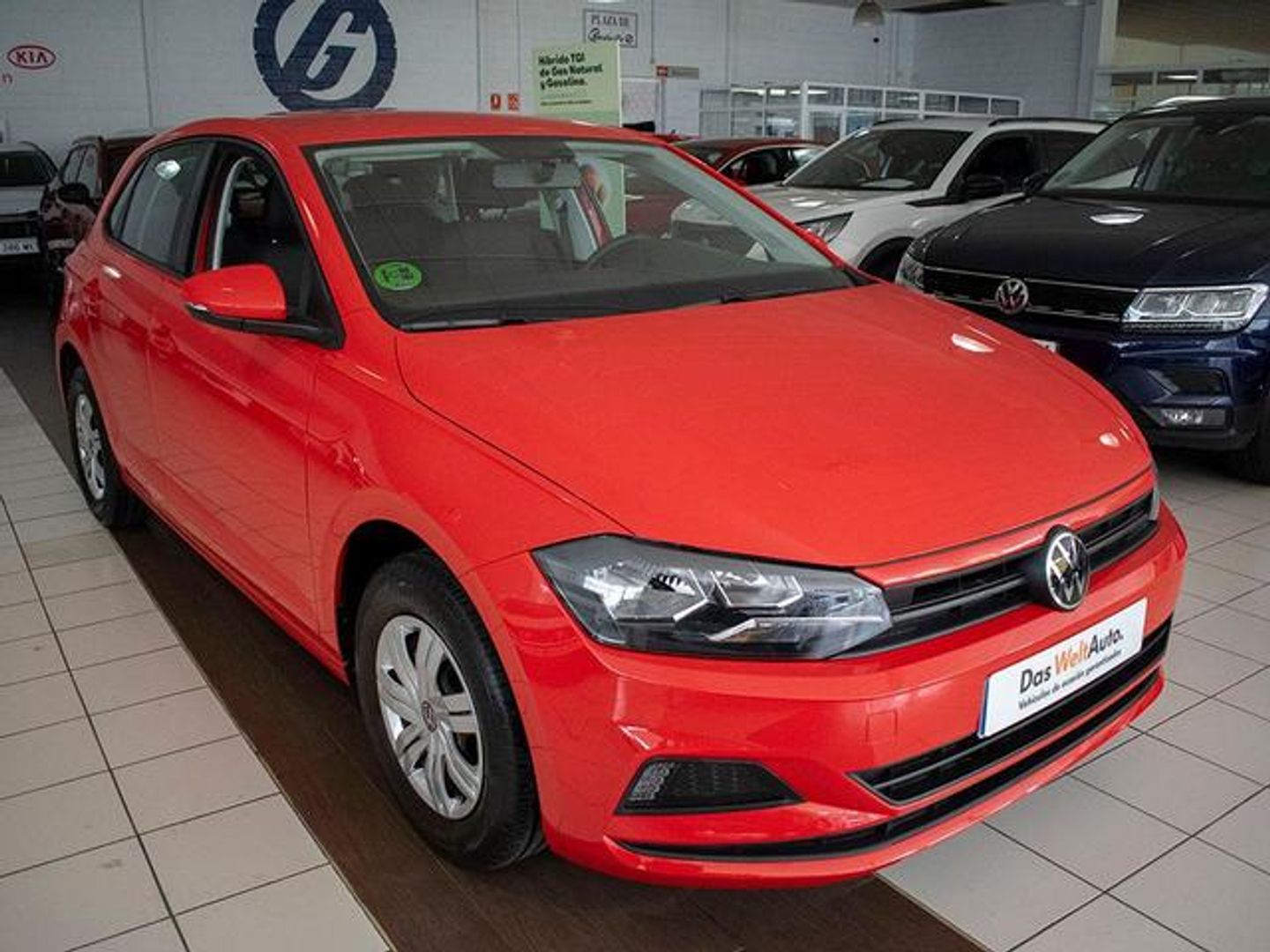 Volkswagen Polo 1.0 Edition Rojo Compact