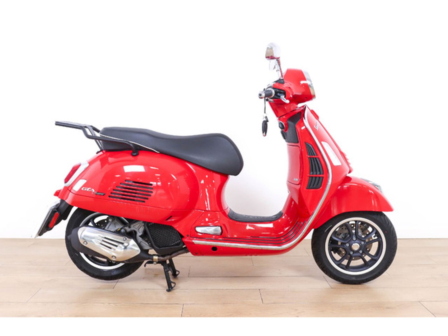 Vespa GTS 125 SUPER Rojo Motorcycle