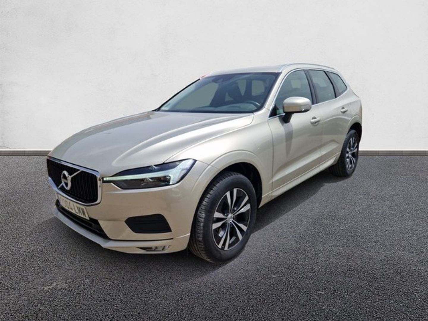 Volvo XC60 B4 D Momentum Pro Beige SUV