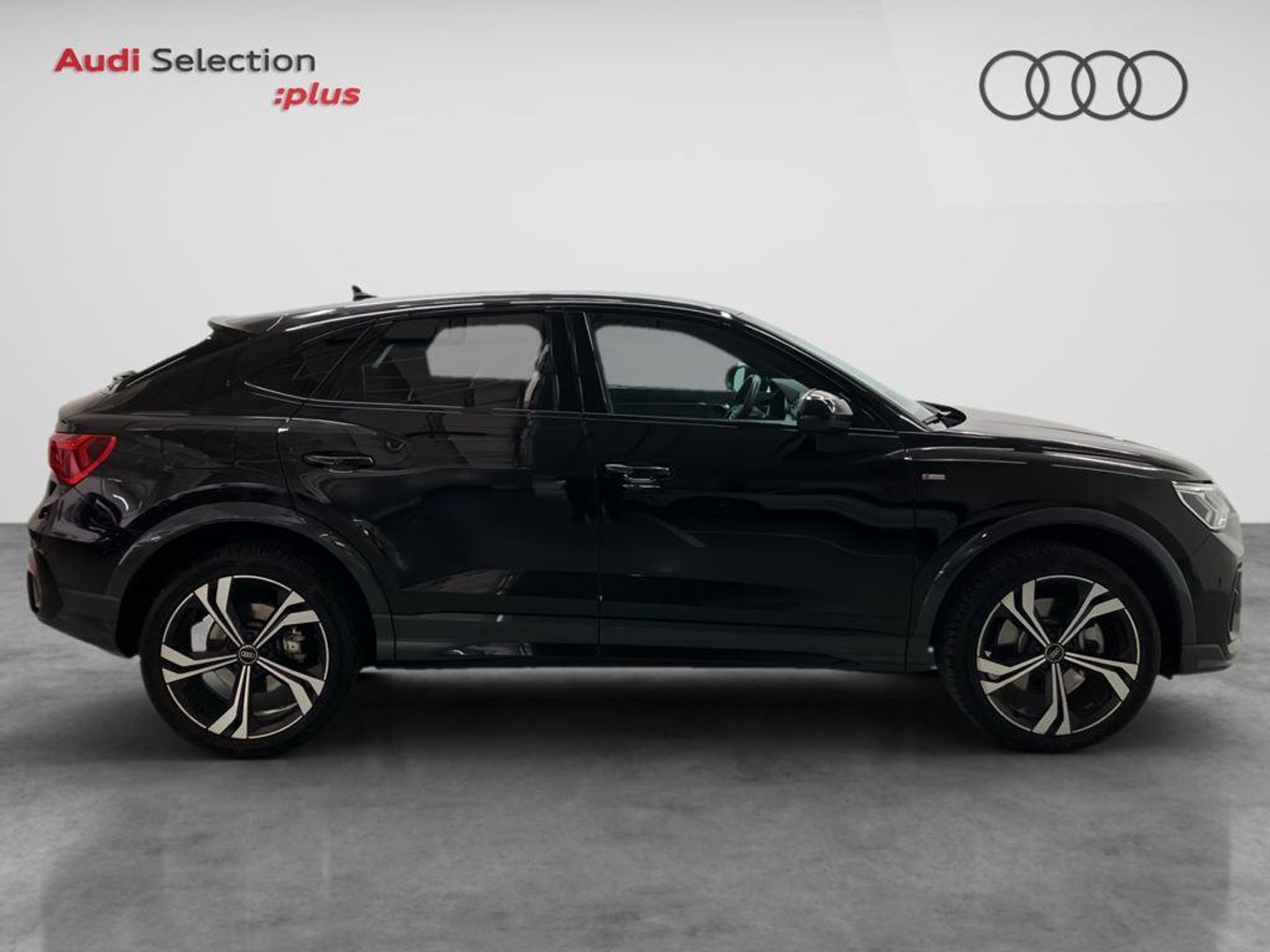 Audi Q3 Sportback TFSIe 45 TFSI e Black line