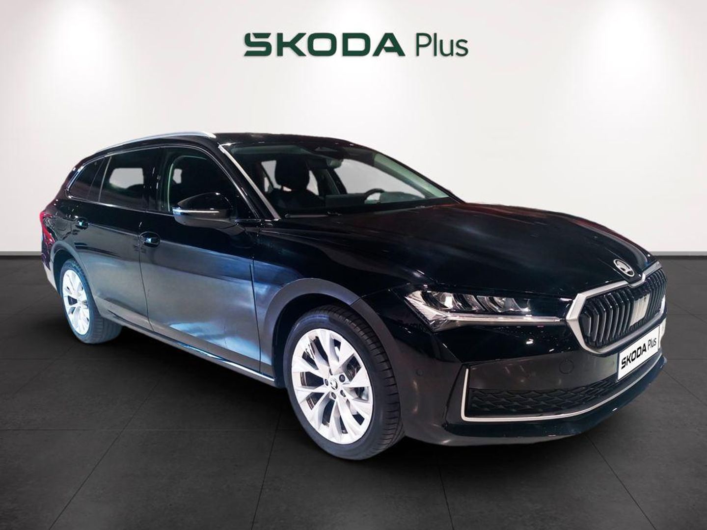 Skoda Superb Combi 1.5 TSI m-HEV Selection Negro Familiar