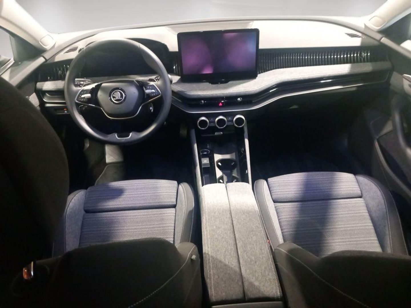 Skoda Superb Combi 1.5 TSI m-HEV Selection DSG 110 kW (150 CV)
