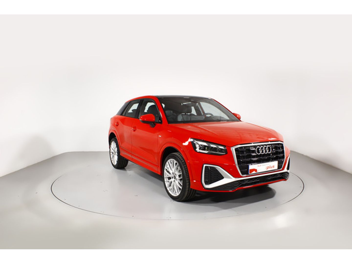 Audi Q2 35 TFSI Adrenalin Rojo SUV