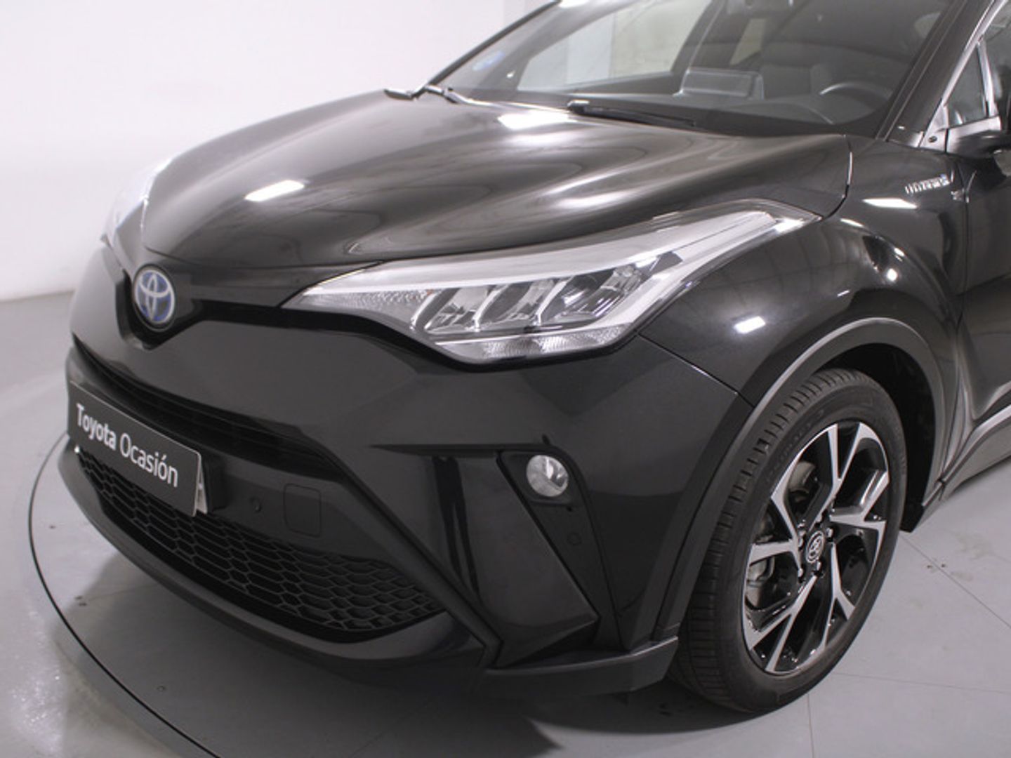 Toyota C-HR 180H