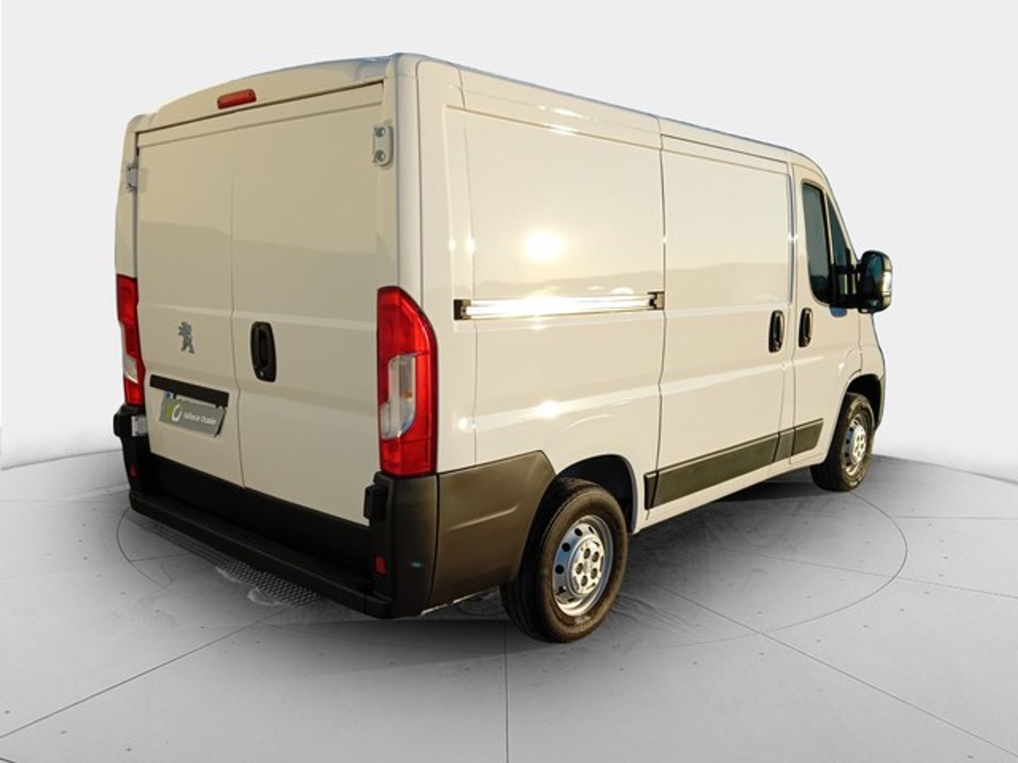 Peugeot Boxer Furgon BlueHDi 140 S&S Pack 330 L1 H1 103 kW (140 CV)