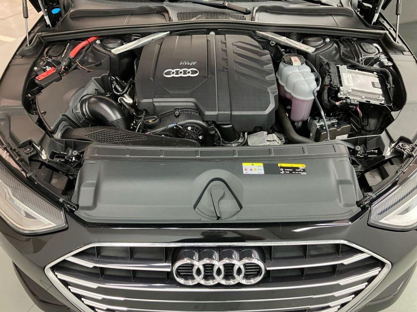 Audi A4 Avant 35 TFSI S line