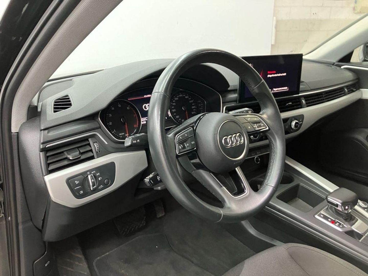 Audi A4 Avant 35 TFSI S line