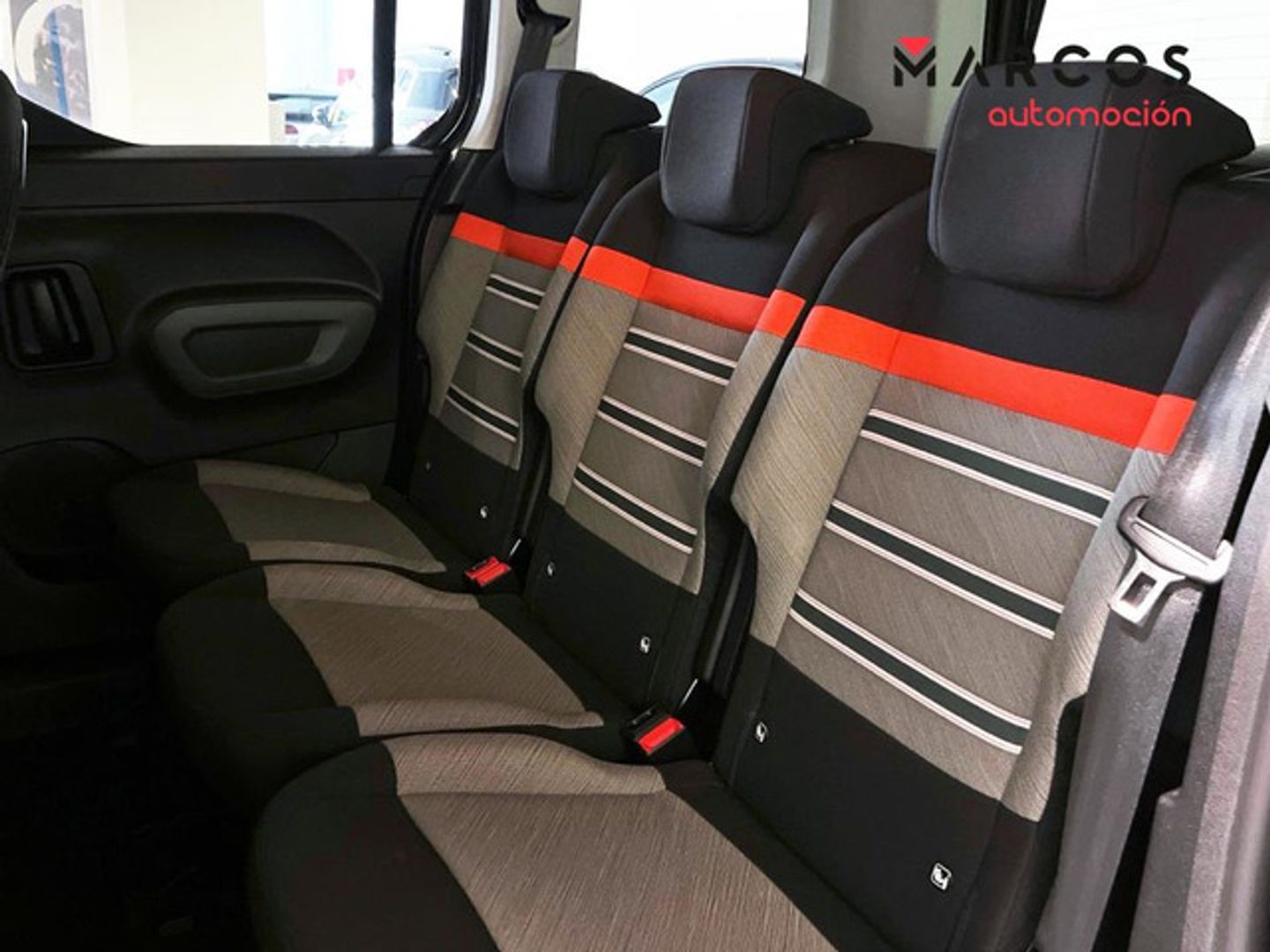 Citroen ë-Berlingo Shine Talla M 50kWh 100 kW (136 CV)
