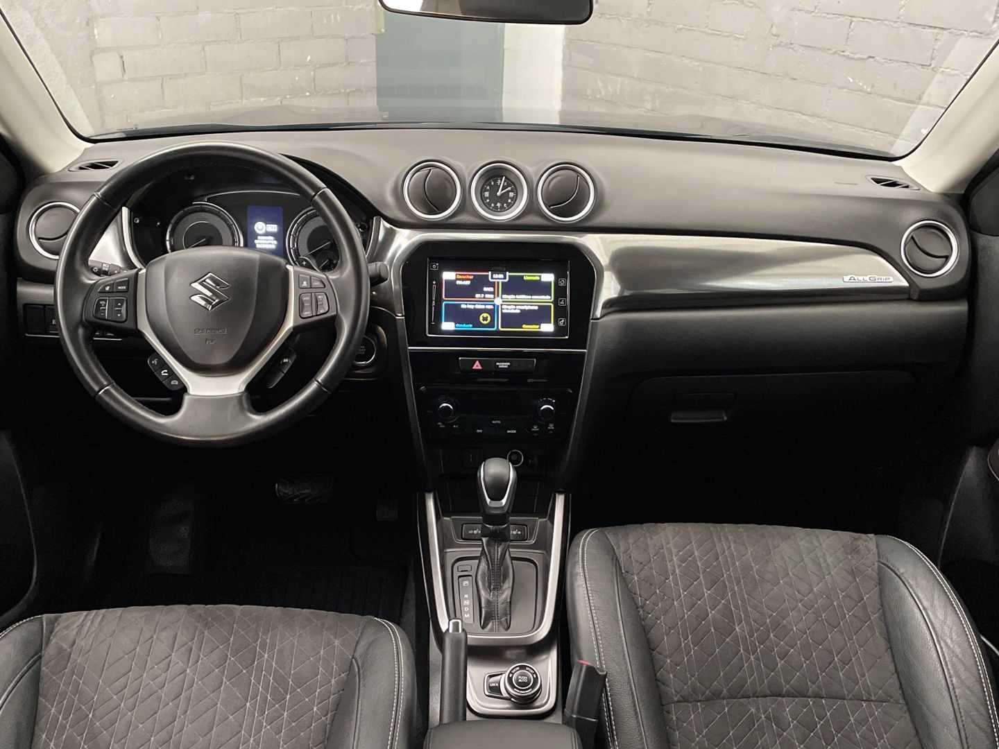Suzuki Vitara 1.5 Hybrid GLX
