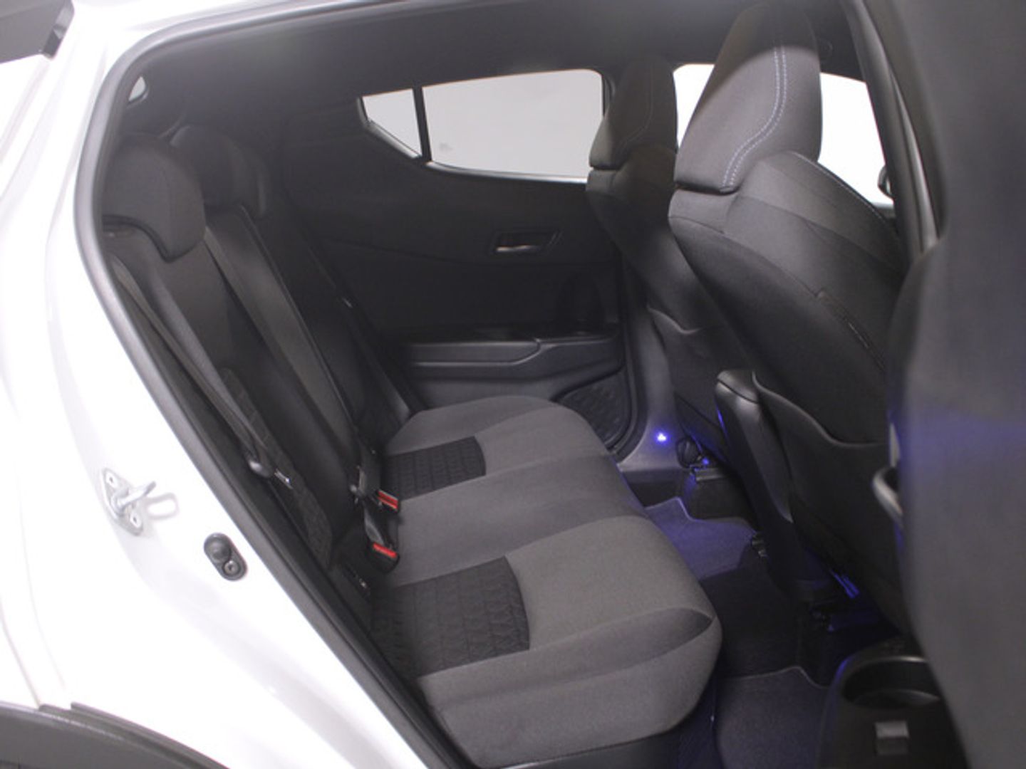 Toyota C-HR 180H