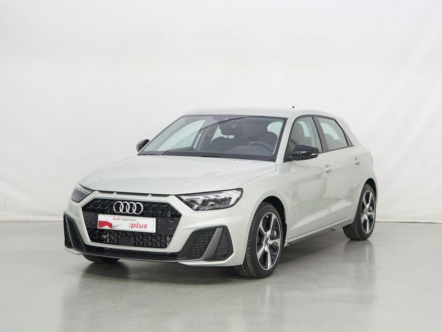 Audi A1 Sportback 30 TFSI Adrenalin edition Gris Plata Compact