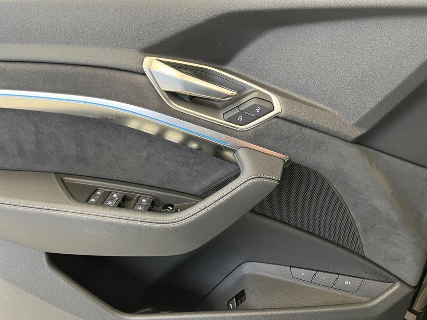 Audi Q8 e-tron S line 50 quattro 250 kW (340 CV)