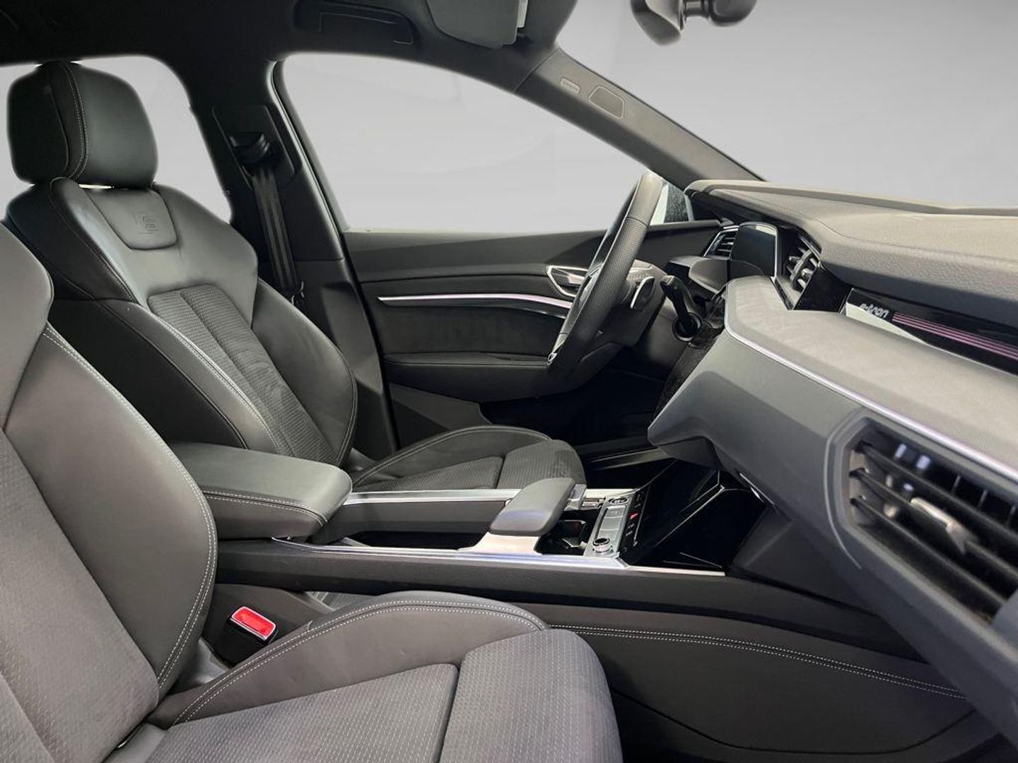 Audi Q8 e-tron S line 50 quattro 250 kW (340 CV)