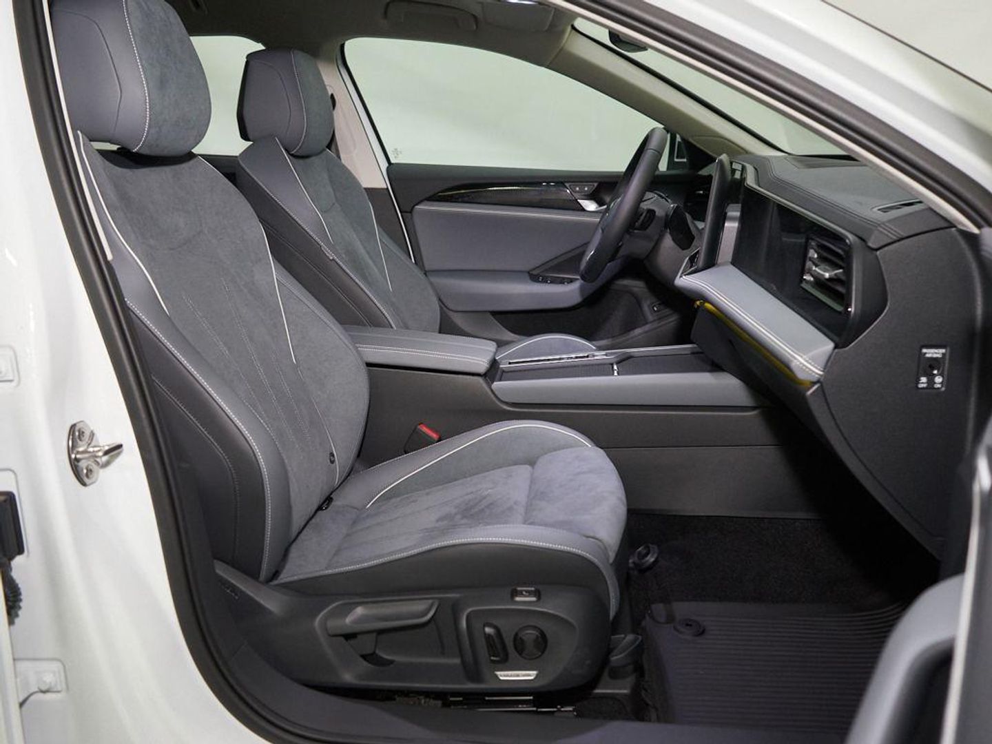 Volkswagen Passat Variant Business 1.5 eTSI 110 kW (150 CV) DSG
