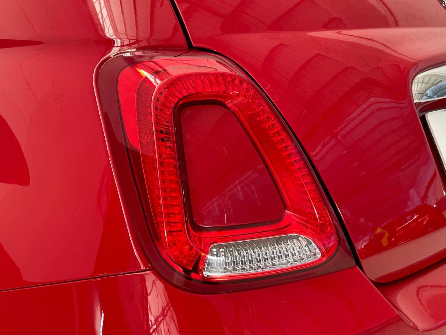 Fiat 500 1.0 Hybrid Dolcevita 51 kW (70 CV)