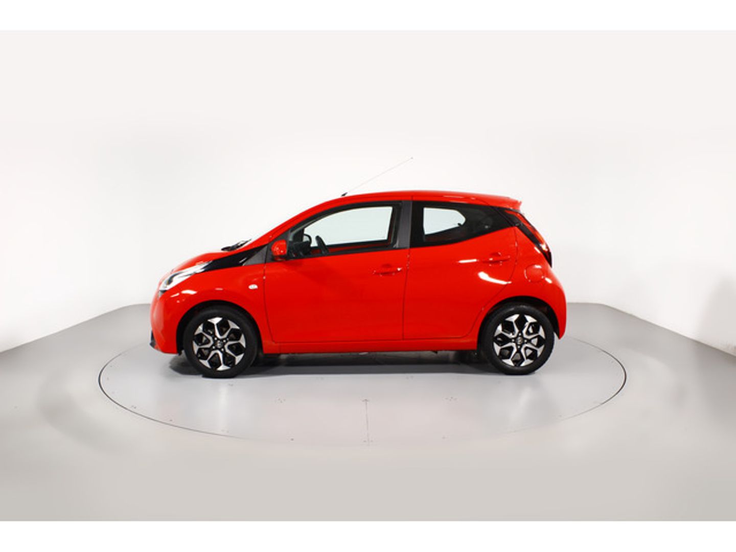 Toyota Aygo 1.0 x-play