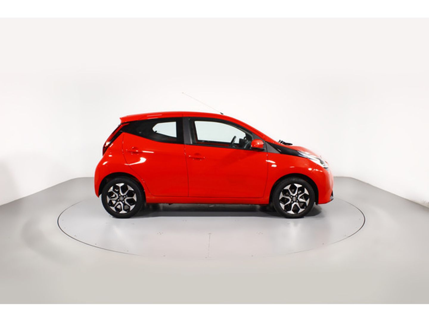 Toyota Aygo 1.0 x-play