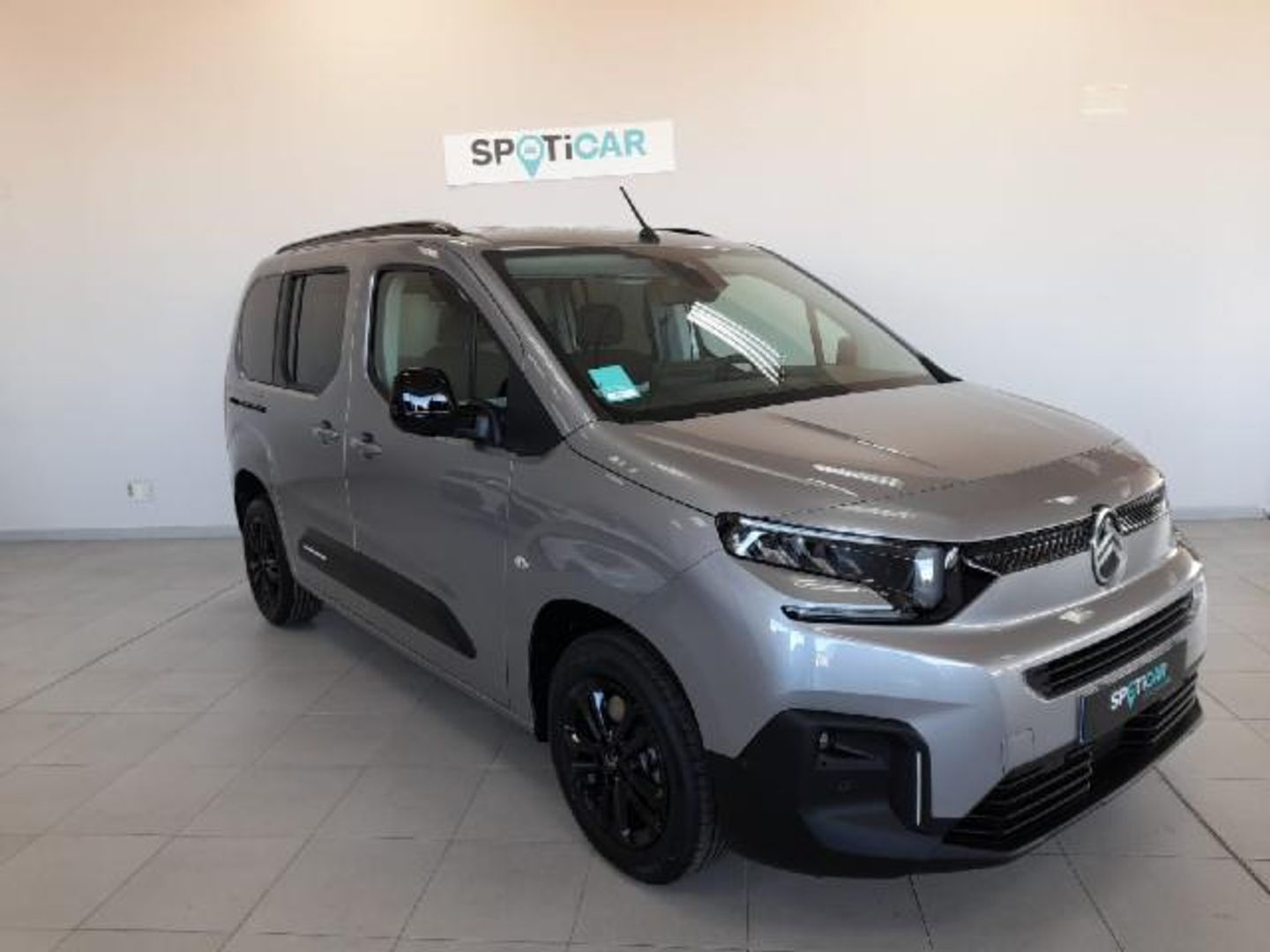 Citroen Berlingo BlueHDi 130 Shine Gris Minivan