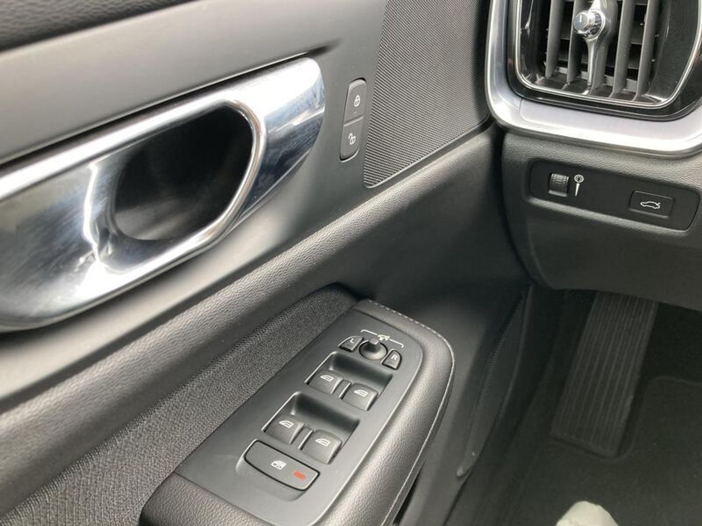 Volvo V60 D3 Business Plus Auto 110 kW (150 CV)