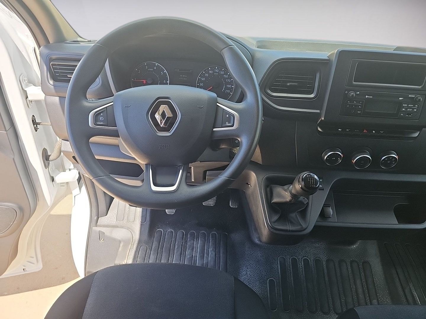 Renault Master Furgon T L1H1 3500 dCi 110 kW (150 CV)