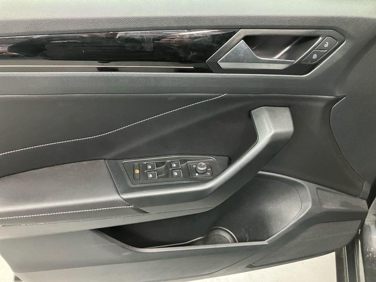 Volkswagen T-Roc 1.5 TSI R-Line